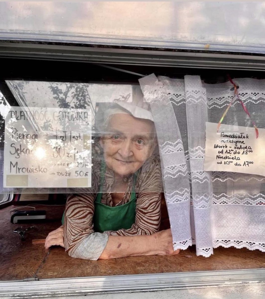 damian_zurawski's tweet image. Proszę o RT🙏

Pomożemy Pani Teresce w podeszłym wieku, która ma bardzo trudny okres, a słynie z przepysznych sękaczy i pierogów! 🌸🥟 
BITE Teresa Biziewska
Wigry 4, 16-402 Wigry
Zapraszam serdecznie do wspierania Pani Teresy, odwiedzając jej urokliwą pierogarnię i skosztujcie…