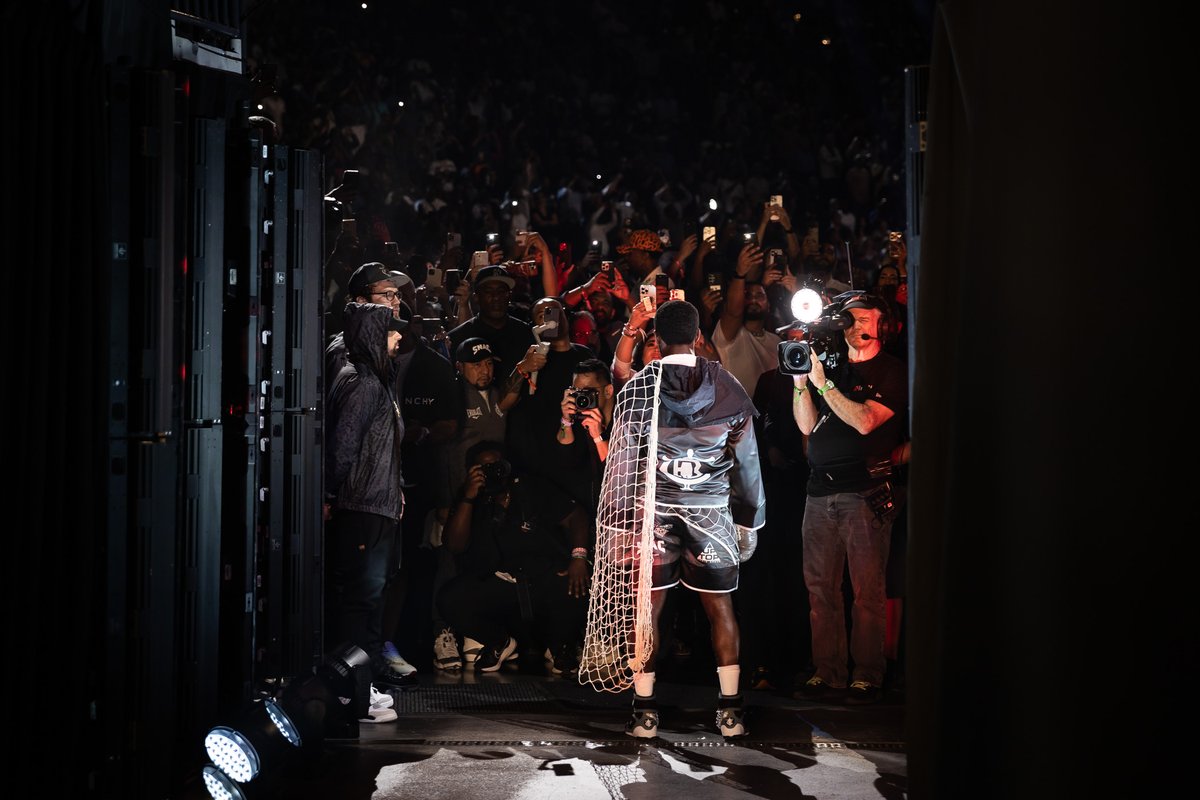 atsboxing's tweet image. 🔱 @TerenceCrawford

#SpenceCrawford @Eminem