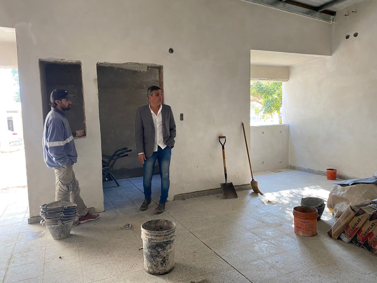 josebriacba's tweet photo. Avanzan las obras de la décima aula aurora que construimos en nuestra gestión. El jardín de infantes “Jorge Newbery” contará con más y mejor infraestructura 🙌🏼

La educación primero, siempre 🤝 ¡No paramos! https://t.co/DR3dT1tlVk