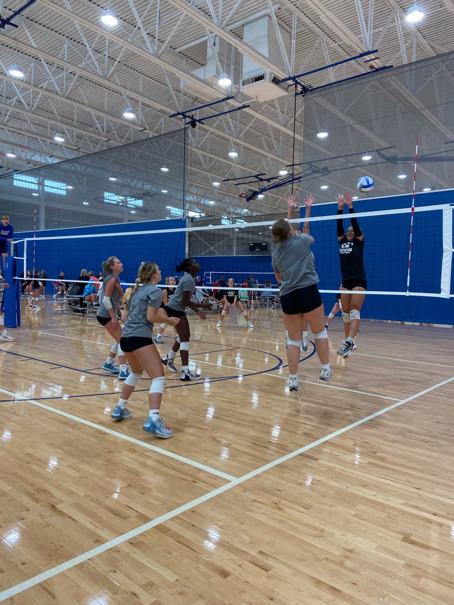 OBHS_Girls_VB🏐💙 tweet media