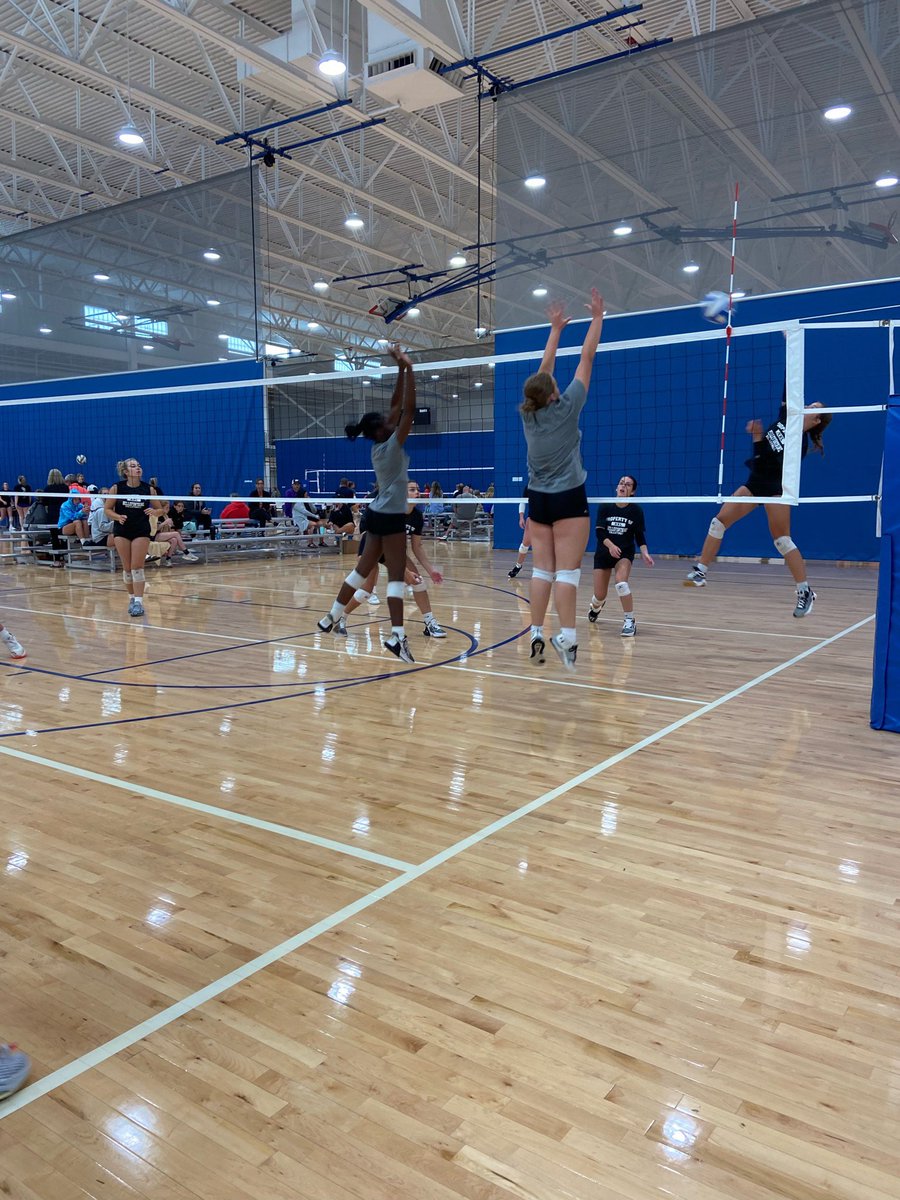 OBHS_Girls_VB🏐💙 tweet media