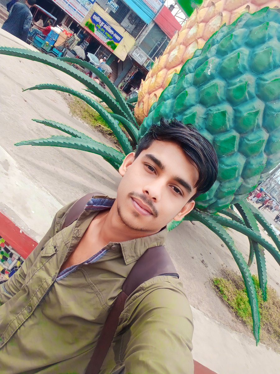 IAmRaselMia's tweet photo. হাই প্রোটিন যেমন সবার সহ্য হয় না তেমন আমাকে handle করার মতো তোর এখনো age হয়নি। https://t.co/WYnmJfGhfW