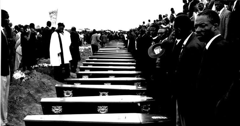MakaBasssss's tweet photo. @abelmike To all Mike’s followers around the world, Black people are not guilty of genocide in South Africa they are the victims of mass genocide. Moreover it should be known that white people retained 70%of the land and ill gotten wealth post apartheid and only make 7.7% of the population https://t.co/YB2VrDDXYL