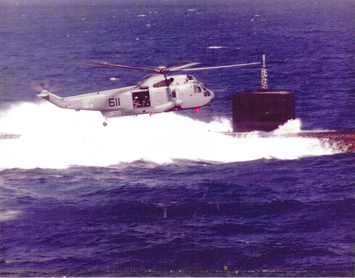 Cool photo of our SH-3H Sea King in action with HS-5 squadron flying off CVN-69 around 1988.  #sikorsky #sh3hseaking #helicopter #helicopters #flynavy #navalaviation #usnavy #aviation #avgeeks #aircraft
