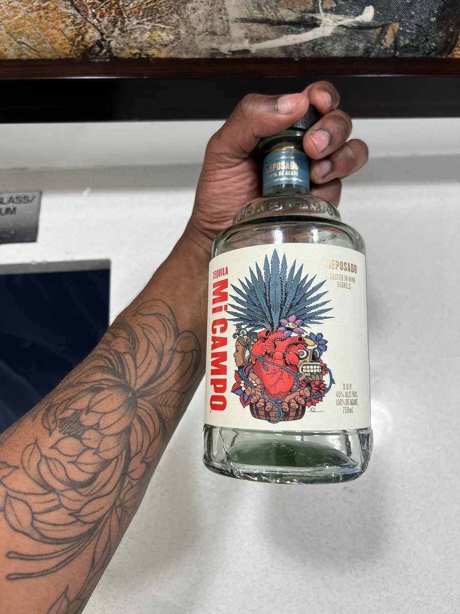 Ben_TheHuman_'s tweet photo. 😵‍💫😭 got my bedroom reeking of tequila  atm https://t.co/6X2Kh1yI3V