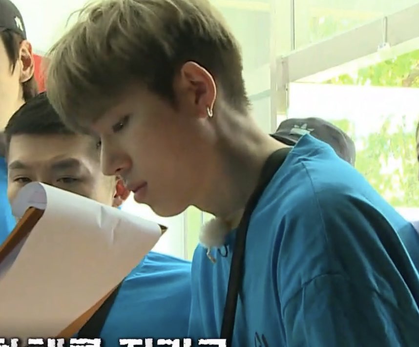 xansam_z's tweet photo. 아진짜잘생겼어어쩜이리올망똘망고양이야! https://t.co/GdAvfLsuxc