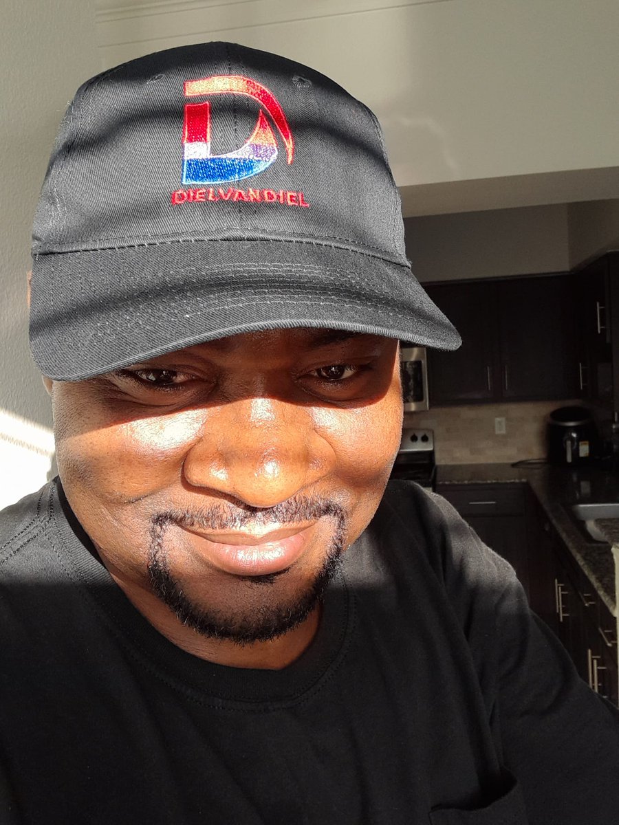 mwfryd's tweet photo. Houston's scorching, right?
So, excuse me, cover your head now! Order your DIELVANDIEL cap on DIELShop at https://t.co/UnowUhNolH. https://t.co/wRWoUOmKZs