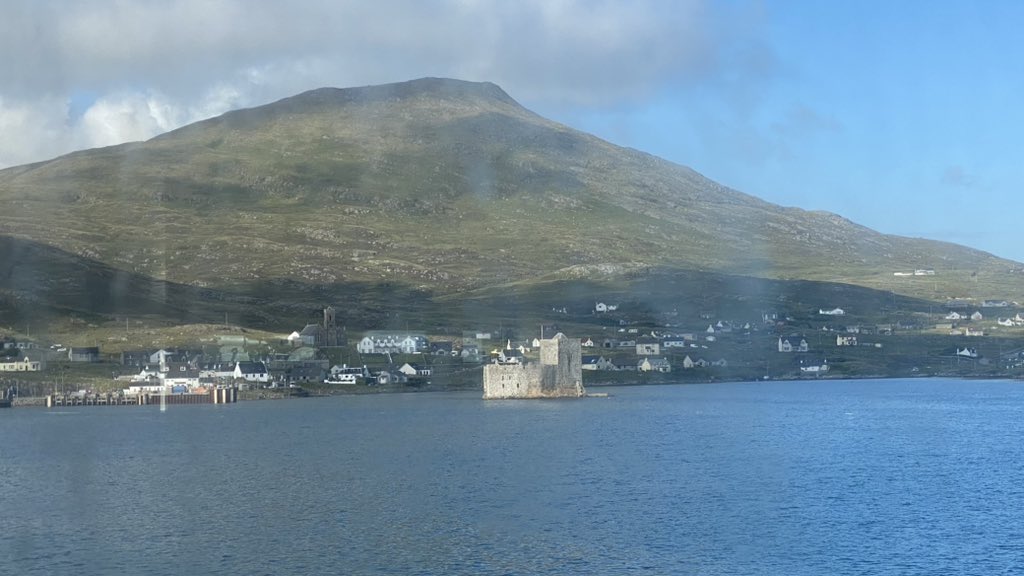 thecowboycamper's tweet photo. I’m here! #VisitOuterHebrides #LongDistanceWalk @Hebridean_Way https://t.co/6Zf4MPAKED