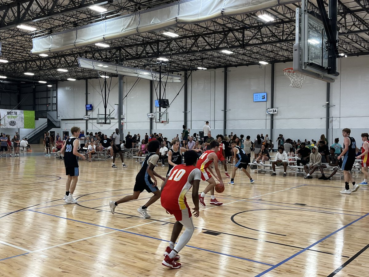 kyleunruh's tweet photo. Big win for Missouri Hawks ‘24 to close out a great era for these kids. Played together and for Coach Mike for a long time. 🫡 

@mohawkcoachmike | 
@NXTPROHoopsMO |
@NxtProHoops |
@PRO16League | https://t.co/KWeCe8lW6B