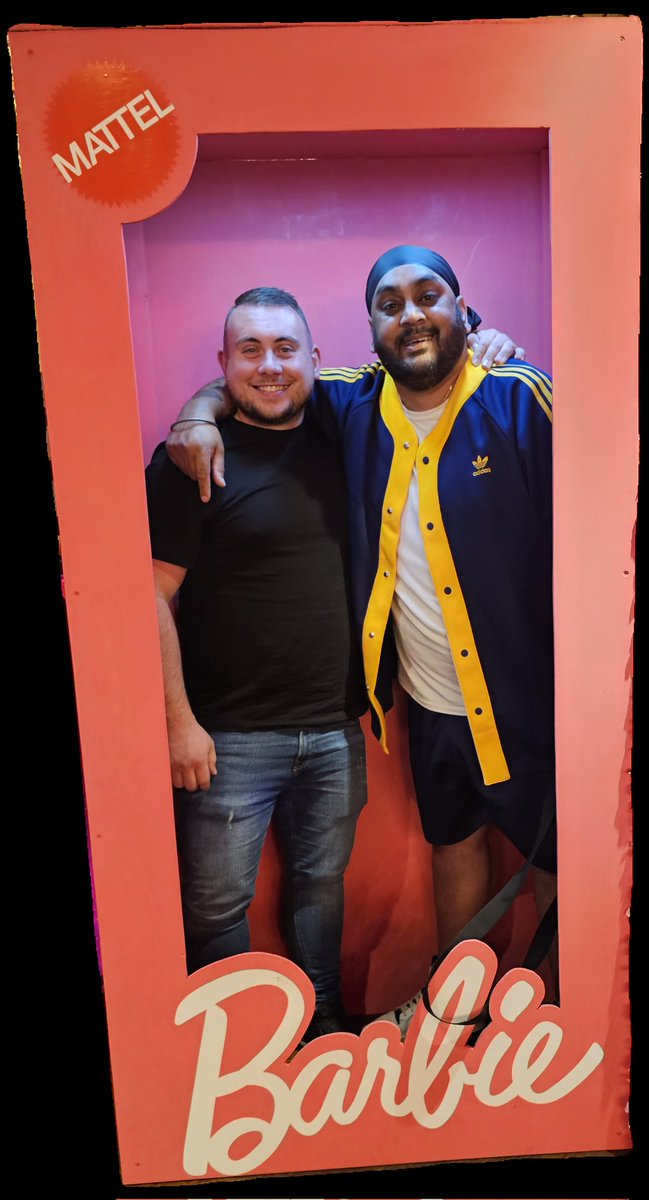 MrTegSingh's tweet photo. Had a laugh in Blackpool yesterday with @JamieDyke7 guess who's barbie and Ken 🤣🤣🤣 https://t.co/ooBIkihOZG