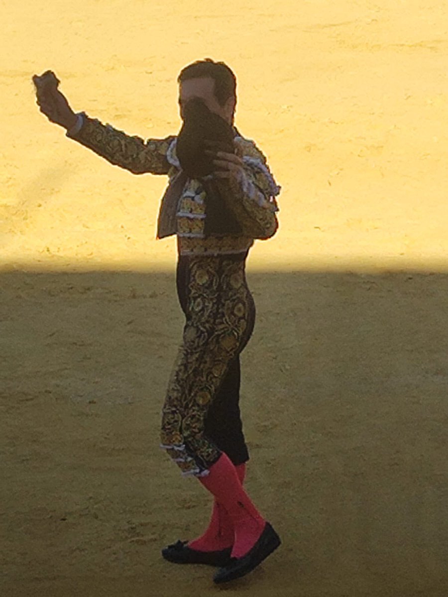 #Tudela 🐂 Toros de Prieto de la Cal 
1️⃣ de la tarde: Oreja