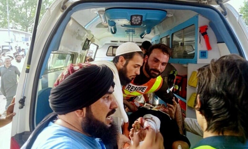 silkroad_centre's tweet photo. #BajaurBlast 
Our hearts go out to 40 precious lives lost in the terrorist attack on political works in #Bajaur #Pakistan. We stand against #terrorism and #violent #extremism. We support a plural, peaceful and prosperous #Pakistan and the #silkroad region! Photo: Dawn https://t.co/CqqVFZNsMD