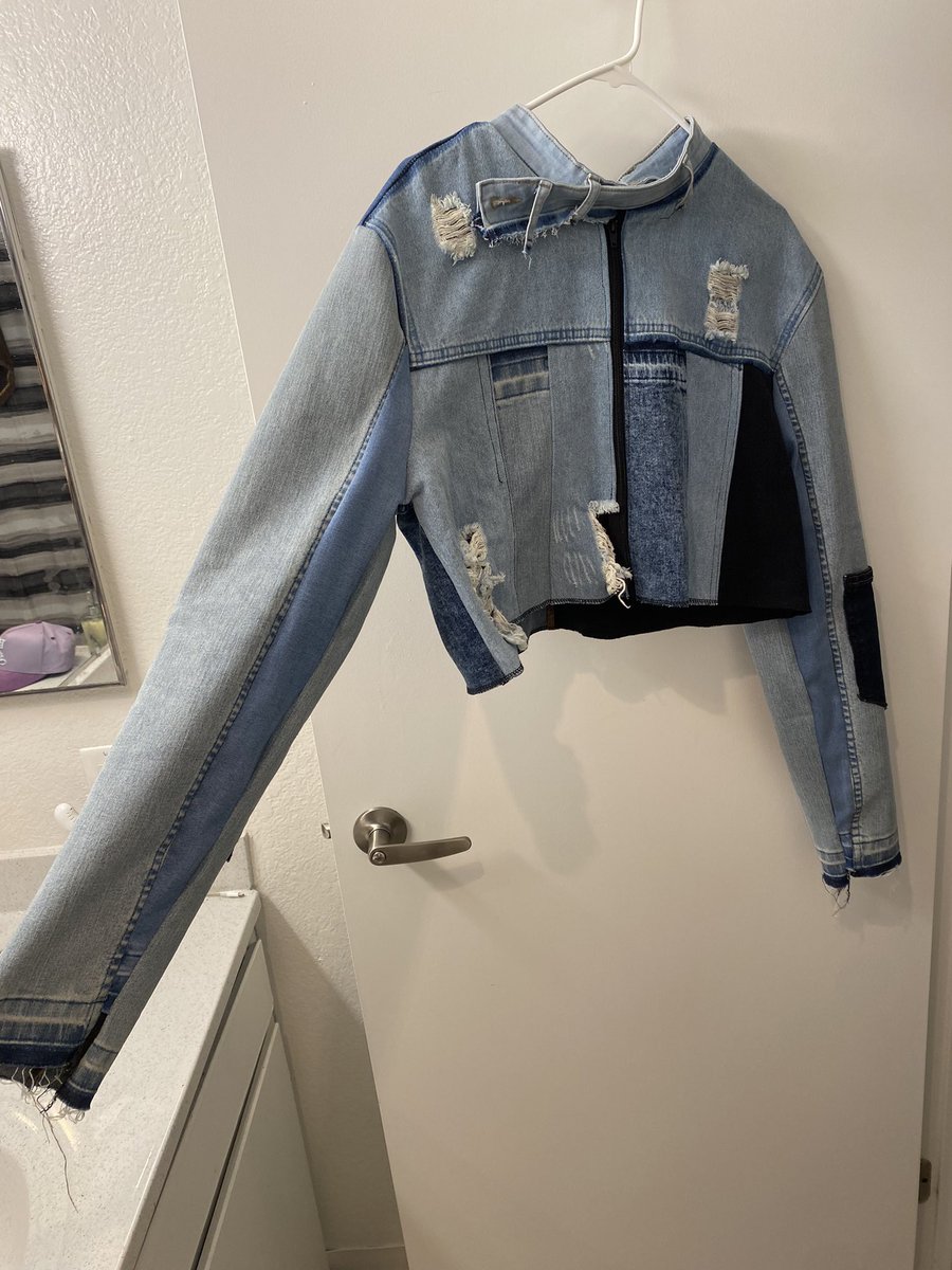 MyPageIsBack's tweet photo. took apart some jeans and made a jacket

DM @LotThirteen for custom orders https://t.co/ByebavYDbo
