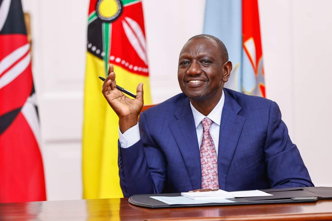 AfricaFactsZone's tweet photo. Kenya's President William Ruto limits foreign trips for Government Officials to only 45 days per year.

No official will be allowed to stay abroad for over 7 days in a row. https://t.co/cH1tK72kuf