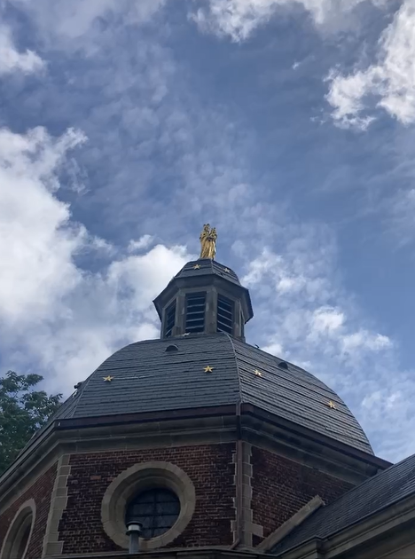 C'est peut-être un détail pour vous, mais pour moi ça veut dire beaucoup !
Simplement en pédalant avec mes deux pieds, je voulais être en haut vous comprenez 🔥😄🚴‍♀️