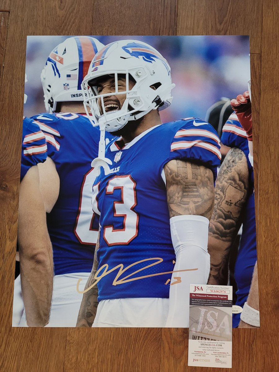 KrystleNoel1128's tweet photo. 🚨🚨 Gabe Davis Giveaway 🚨🚨

To enter to win this signed Gabe Davis 16x20:

- Retweet
- Follow me
- Follow @jimmyreu81

Winner will be selected August 13th! Good luck! #BillsMafia https://t.co/3r4uqFaEYA