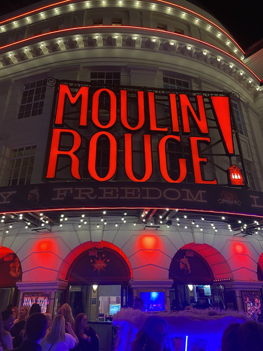loobyloubell's tweet photo. Best show I’ve seen in a long time @moulinmusicaluk  amazing! Freedom beauty truth and love ❤️ https://t.co/Va10NkFT9N