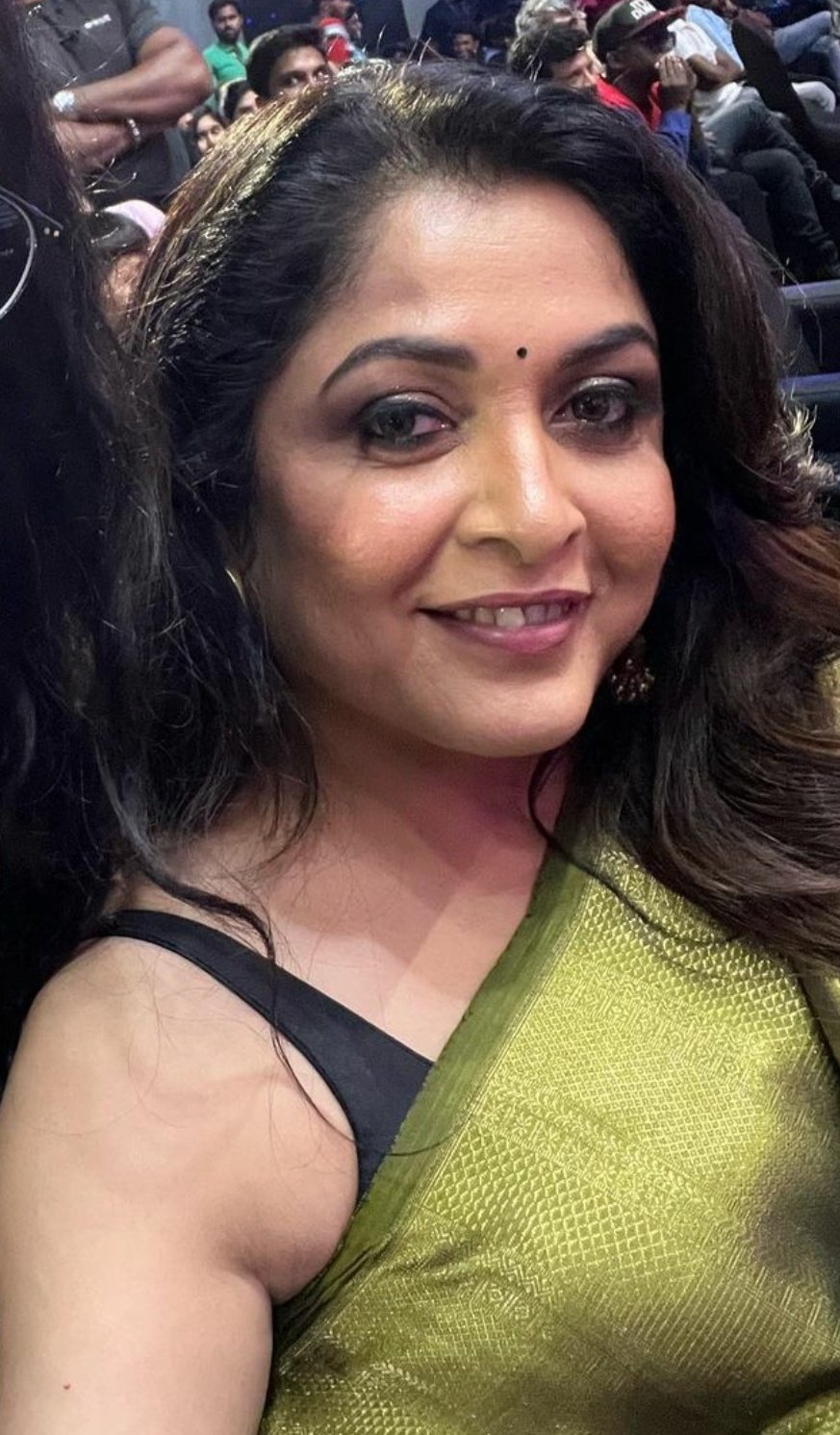 Image Ramya Krishnan Actress, iiQ8, Hot Actor RamyaKrishnan stills, Ramya Age iiQ8