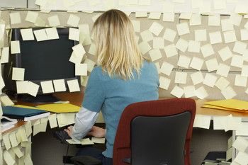 ToniCreswell's tweet photo. My desk is always covered in todos! I find the easiest way to achieve my daily goals is to break them down into specific, achievable chunks that are easy to identify as complete.

New feature in Bobby this week to help you set daily goals! https://t.co/lnOazATyOq https://t.co/k4dNCc7t4H