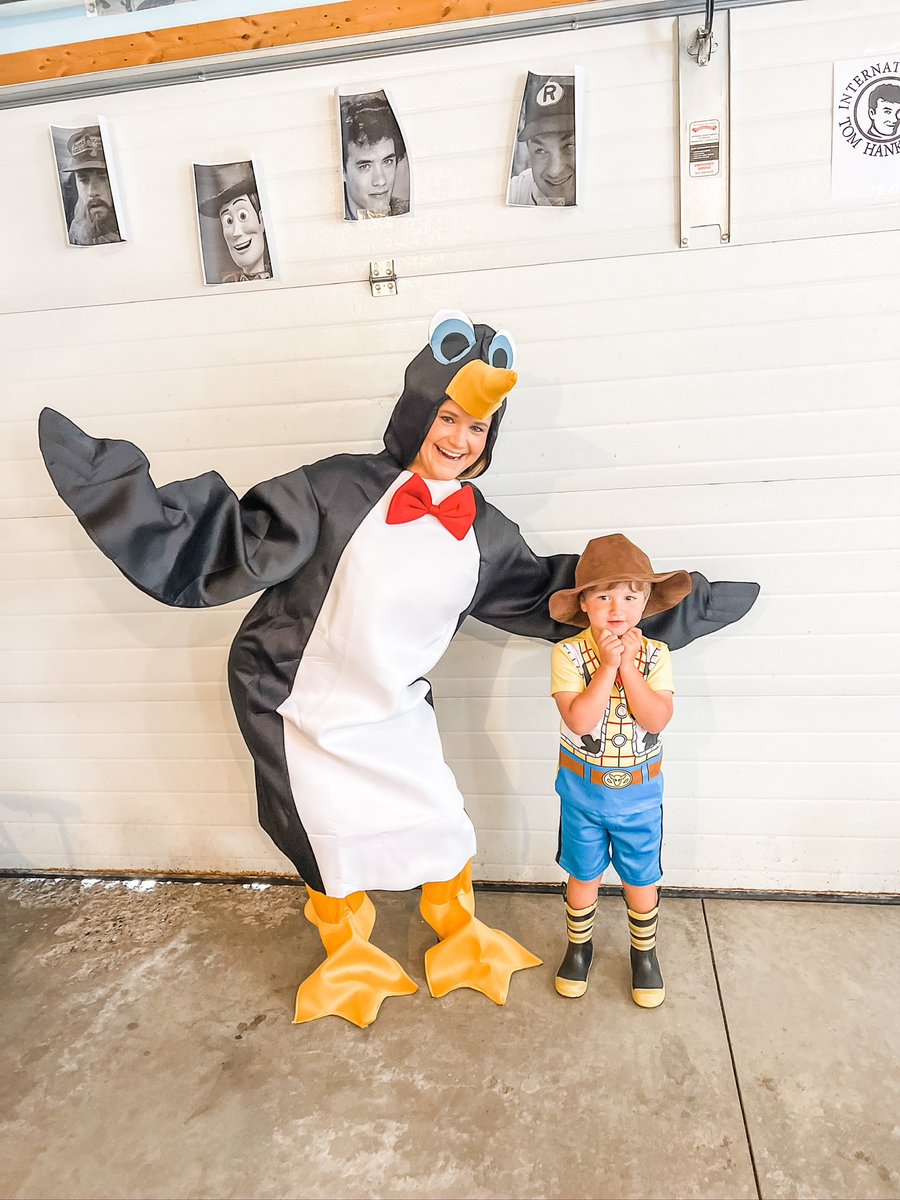 Our friends from the Green Bay chapter of Tom Hanks Day sent us some photos from their #THD event earlier this year. Their costume game is top notch! 😎