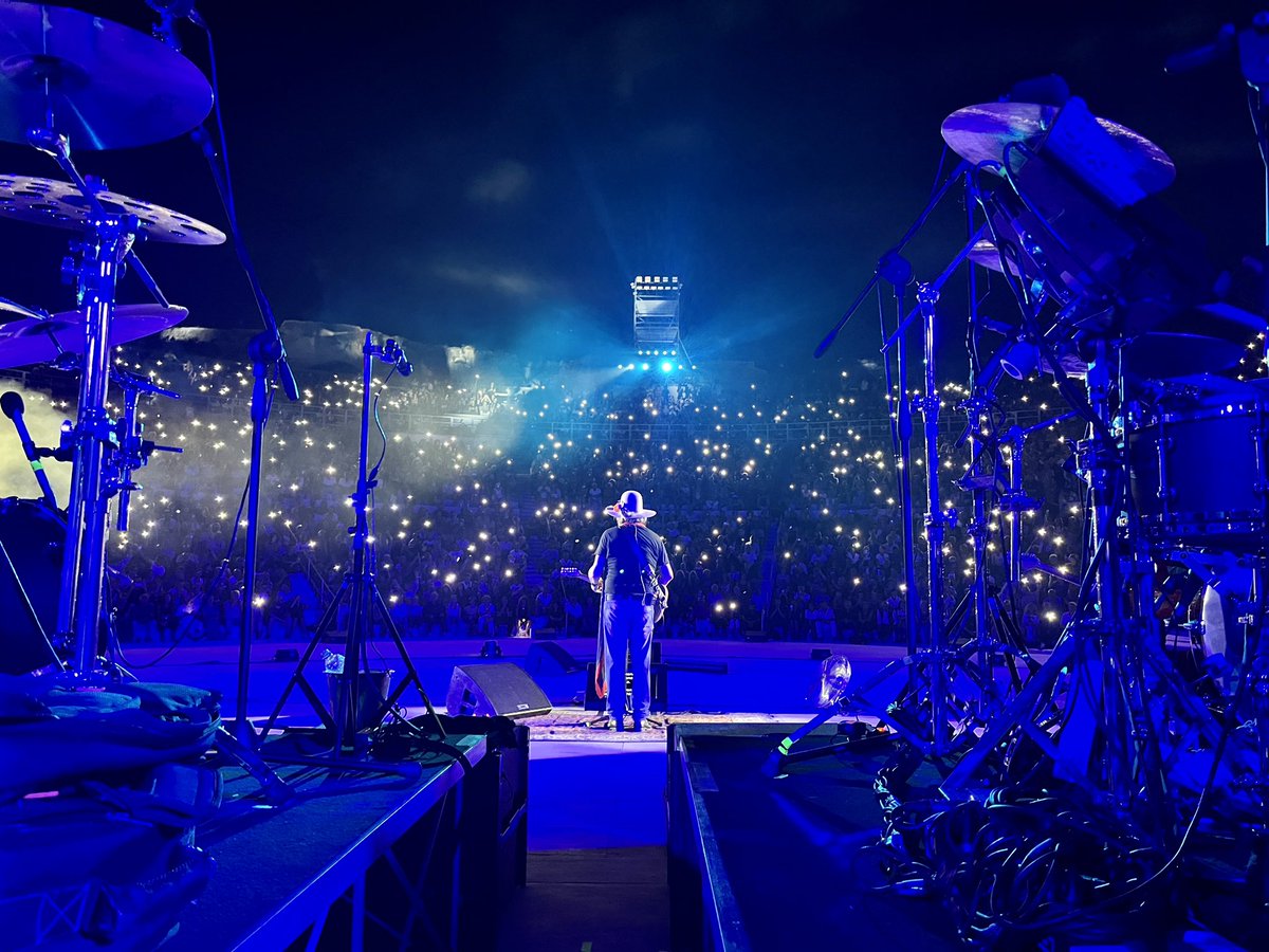 ZuccheroSugar's tweet photo. Two sold-out shows in Siracusa, brilliant! 
See you again tonight at the Teatro Greco for the third sold out show in a row!

Ph 2 Sergio Perez
Ph 4 Franca Centaro https://t.co/RIdgCA8x6z