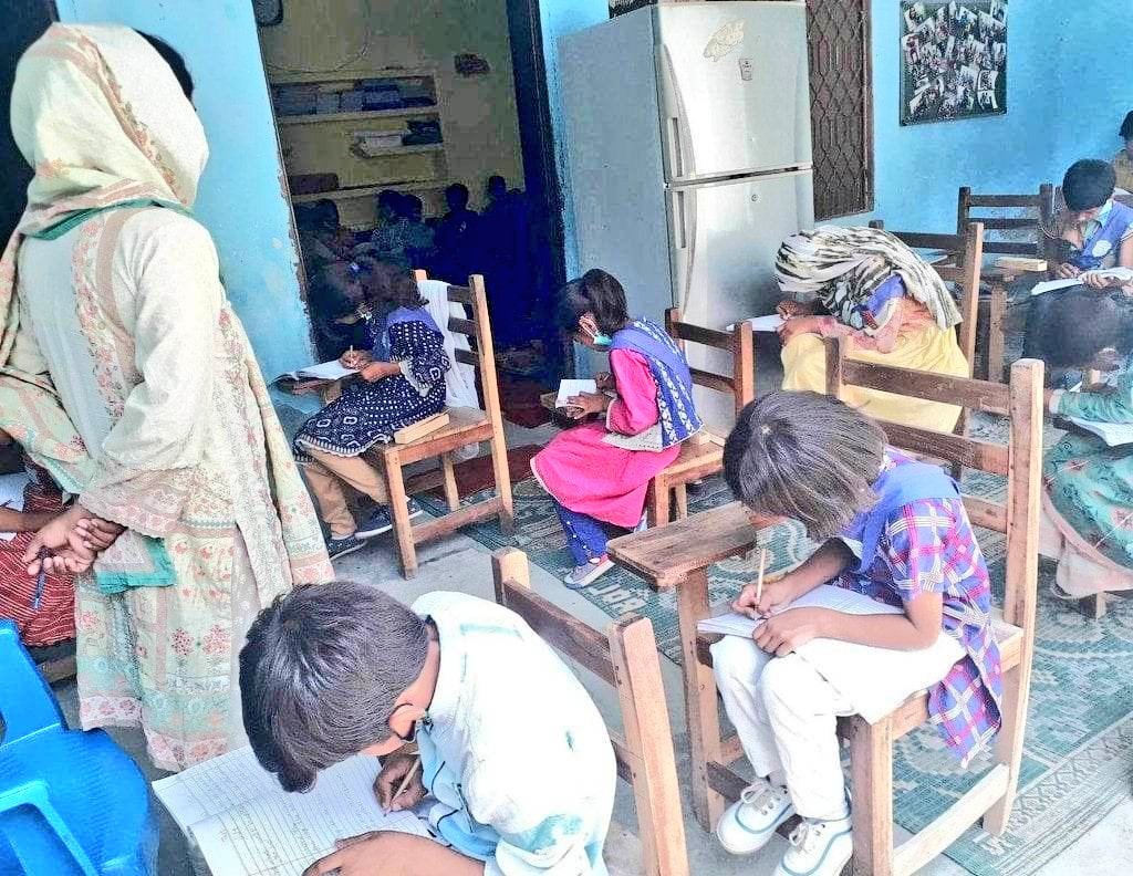 welfare_one's tweet photo. OWMS-MANAK 

Junior section monthly tests come to an end on Friday while Primary section has last monthly test on tomorrow. https://t.co/TLBVOCPvMB