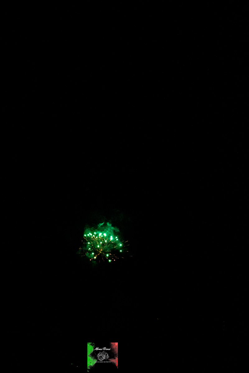 BenzMomi's tweet photo. #Fireworks
#FireworksShow
#FireworksDisplay
#Sparklers
#Pyrotechnics
#FireworksNight
#NightSkySpectacle
#FireworksSpectacle
#CelebrateWithFireworks
#FireworksPhotography
#FireworksFun
#FeuxDartifice
#SpectacleDeFeuxDartifice
#FeuxDartificeNocturnes
#Étincelles
#FeuxPyrotechniques https://t.co/d72aZ96Bty