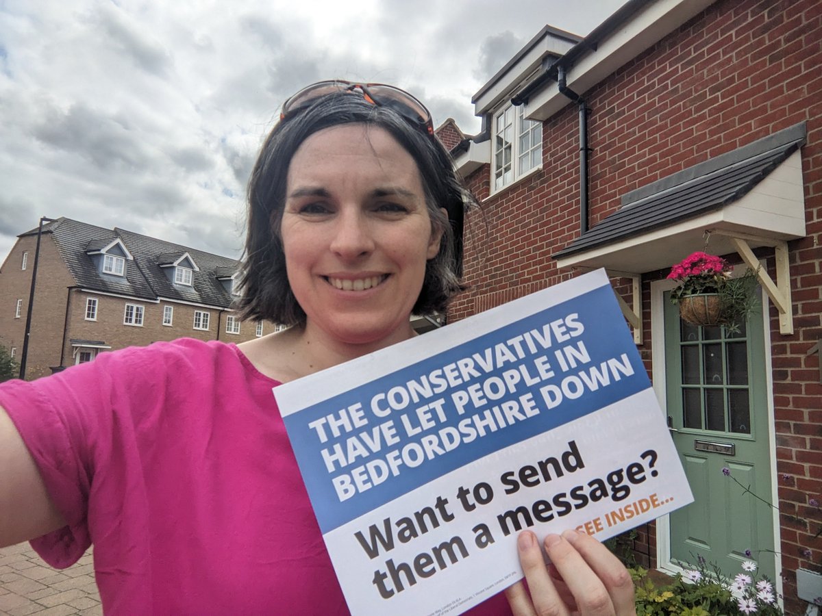 LibDemLaura's tweet image. The best summer is a by-election summer #MidBeds #GetOnWithItNadine