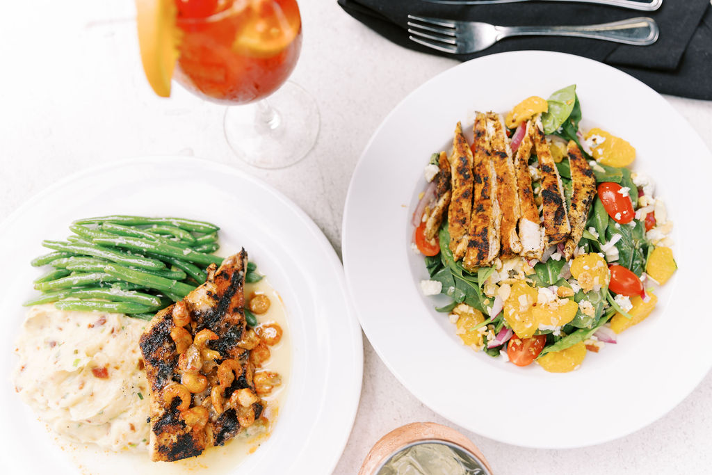 Dantannas's tweet photo. We hope to see you at Shops Around Lenox’s Summer Night Out this Tuesday! We’re offering 20% off food and non-alcoholic beverages for event-goers who show their tickets! You don’t want to miss this deal and a wonderful evening with Shops Around Lenox! 🛍🍔 #dantannas #summer https://t.co/JCcqJoZqfU