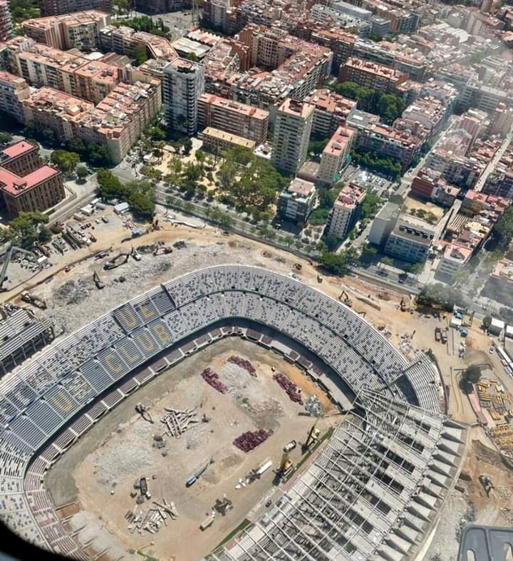 Worldstadium_EN's tweet photo. #Spain 🇪🇸 | aerial view of  Camp Nou  new Stadium (#Espay) that is under construction  

#FCBarcelona #Barcelona https://t.co/aPzzXxaJwI