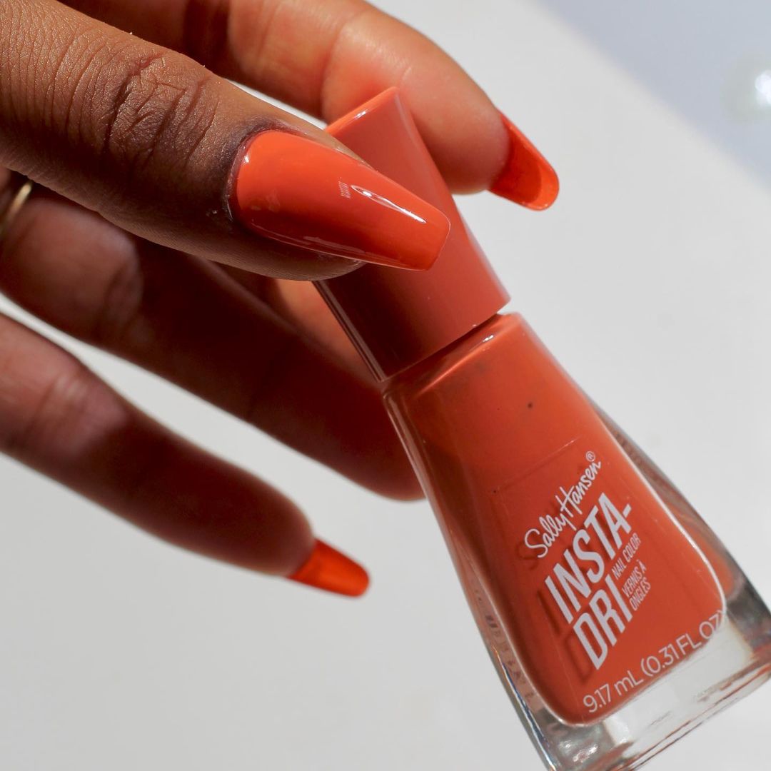 This Summer, match your mani to your Aperol!🍹 🧡 @herblknails serving up Insta-Dri x Beach You To It! Shop now: bit.ly/2vUi5cV
