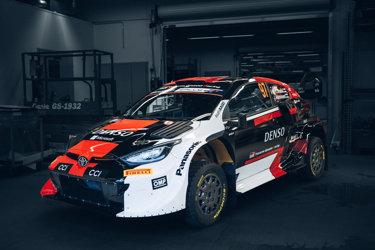 Mixing things up with <a href="/JariMattiWRC/">Jari-Matti Latvala</a> and <a href="/JuhoWRC/">Juho Hänninen</a>'s #GRYaris Rally1 HYBRID for <a href="/RallyFinland/">Secto Rally Finland</a>! ⬛️🟥⬜️

#ToyotaGAZOORacing #WRC #RallyFinland 🇫🇮