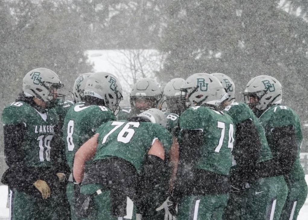 After a great conversation with @Coach_Davis42 I am greatful to have earned my first DII offer to @RULAKERFB! @MCHS__FBALL @LopezMchs @OLMafia @EDGYTIM