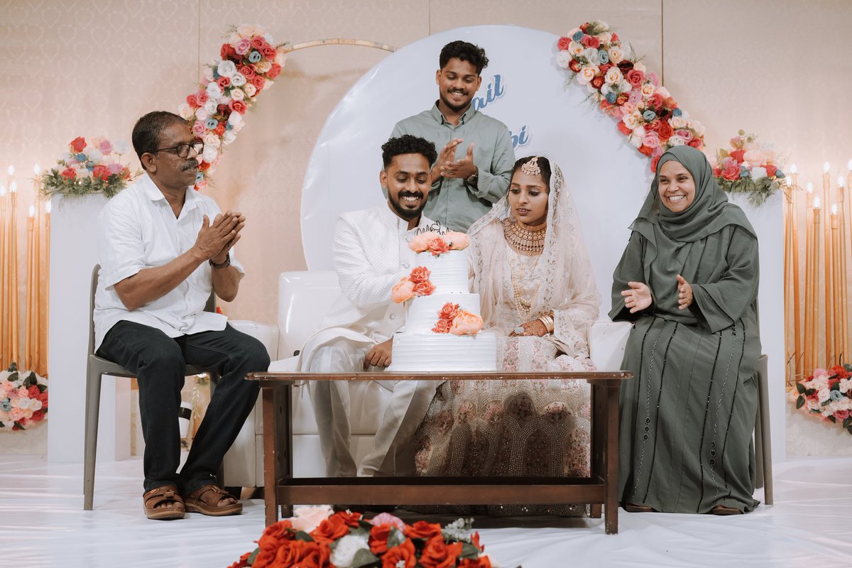 CanopMhd's tweet photo. #family #myfamily #wddingvibes♥️ #my_happiness #2k https://t.co/ANVMDF8VxR