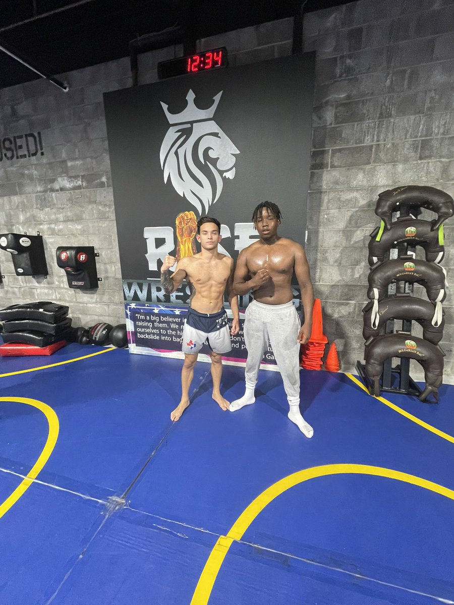 Dirty_65D's tweet photo. Every since my meniscus injury in May it has been hard for me to miss a week of training for my junior year of wrestling.After a successful summer of training, the season is now around the corner!!!#schs https://t.co/TFdCvOaFYB