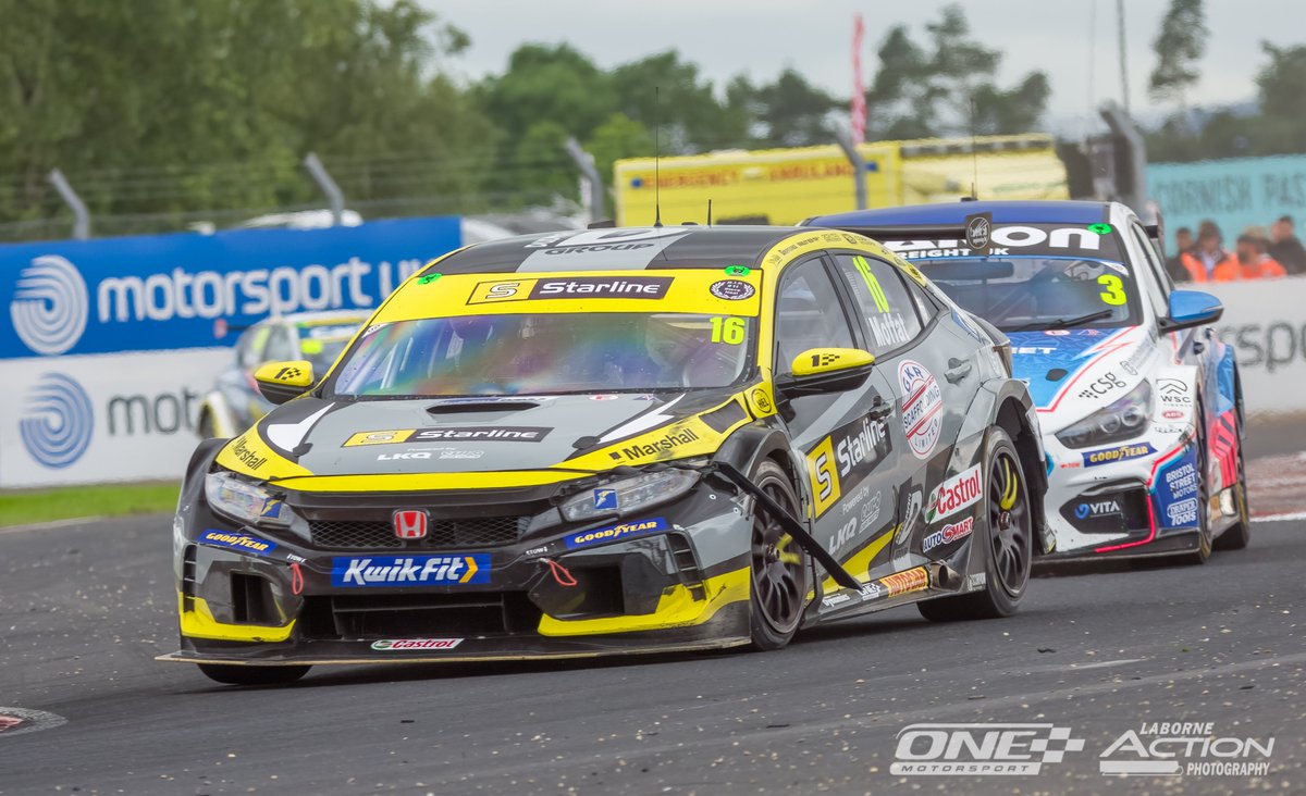 _ActionPhotos's tweet image. Four from race 3 for @onemotorsport_ at #CroftCircuit