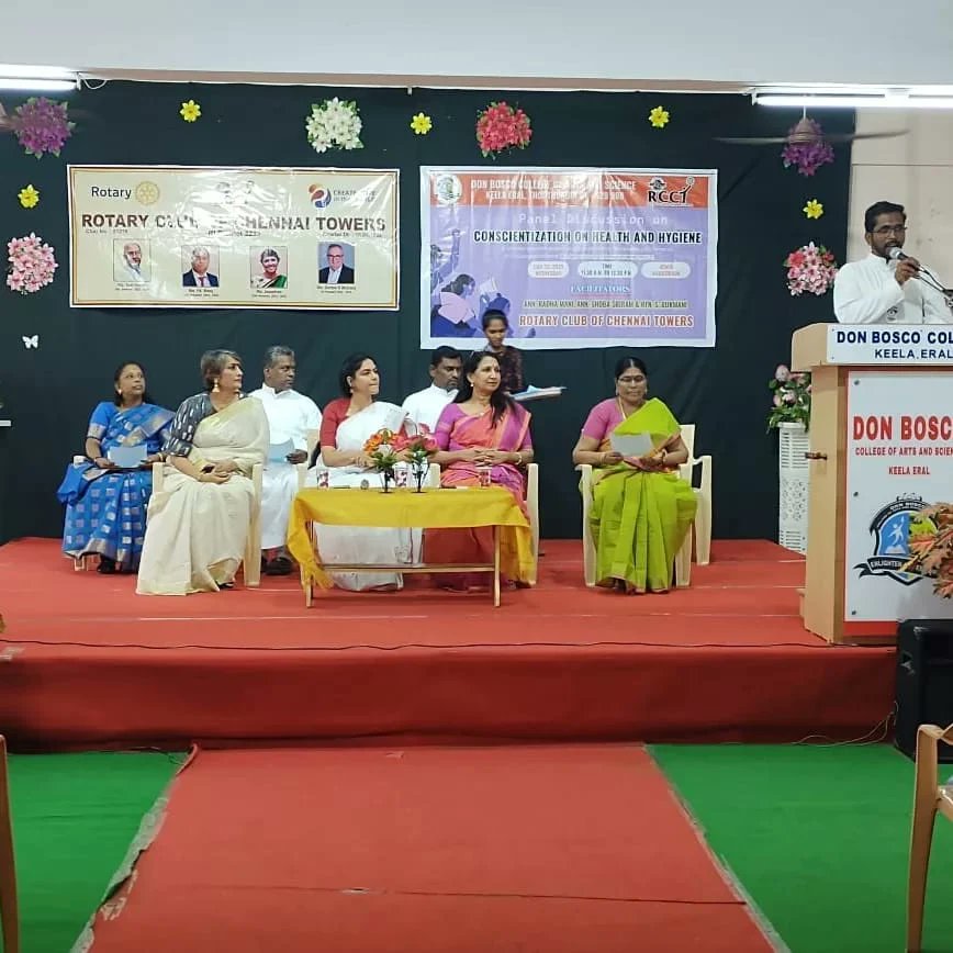 rcctowers's tweet photo. The #RotaryClubOfChennaiTowers  women’s team donated sanitary pads and taught #MenstrualHealth to rural girls at Don Basco College, Kovilpatti. They also shared tips on adolescent well-being and happiness.

 #WomensEmpowerment #RotaryClub #Hygiene #Education #DonBoscoCollege https://t.co/Jv4MSBIIWx