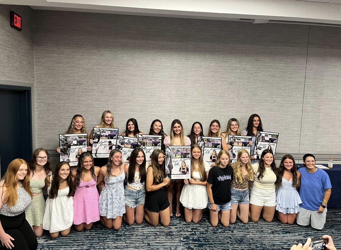 TaylorMont42's tweet photo. sad to say my club softball chapter has come to an end. Thank you to NJ Venom for providing a program that has become part of my family and created so many memories for the past 5 years💜💜💜💜 https://t.co/wXswzNLGcr