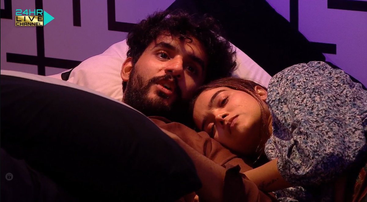 Anamika50786139's tweet photo. The best #ABHISHA moment after WKW in LF. The real bond, it proves that chahe koi kuch bhi kahe ya phir kitna bhi manipulate kre Tu mere liye sabse jada matter krti hai "A1 from Day 1" 

#AbhishekMalhan𓃵 #ManishaRani𓃵 #Manisha  #FukraInsaan #BiggBossOTT https://t.co/cGs4a3cMLU