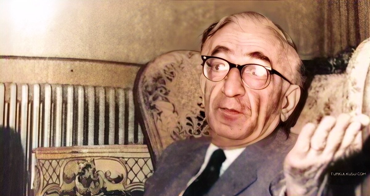 "Kendi ırkçılıklarını muhâfaza edip; bizim milliyetçiliğimizi hoş görmeyenler, bizi millî intihâra sevk etmek isteyenlerdir."

Peyami Safa