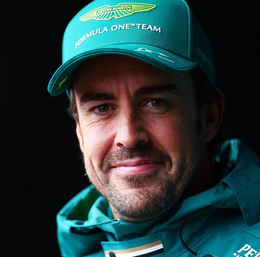 alomgc14's tweet photo. Carreras consecutivas terminadas en puntos de Alonso por temporada:

2007 » 14
2013 » 13
𝟮𝟬𝟮𝟯 » 𝟭𝟮
2011 » 12
2006 » 12
2014 » 12
2012 » 11
2022 » 10

Si puntúa en Zandvoort y Monza, igualará la mejor racha de su trayectoria en un año natural.

No se retire usted nunca 🙏🏻 https://t.co/2vnKQxyjtp