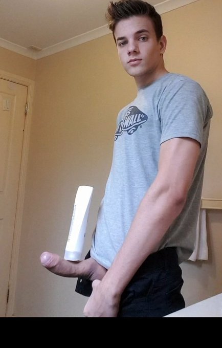 My onlyfans is 50% Off for 48hours!! Come subscribe   https://t.co/yl7Tq0MgSB https://t.co/AyRQppmPO