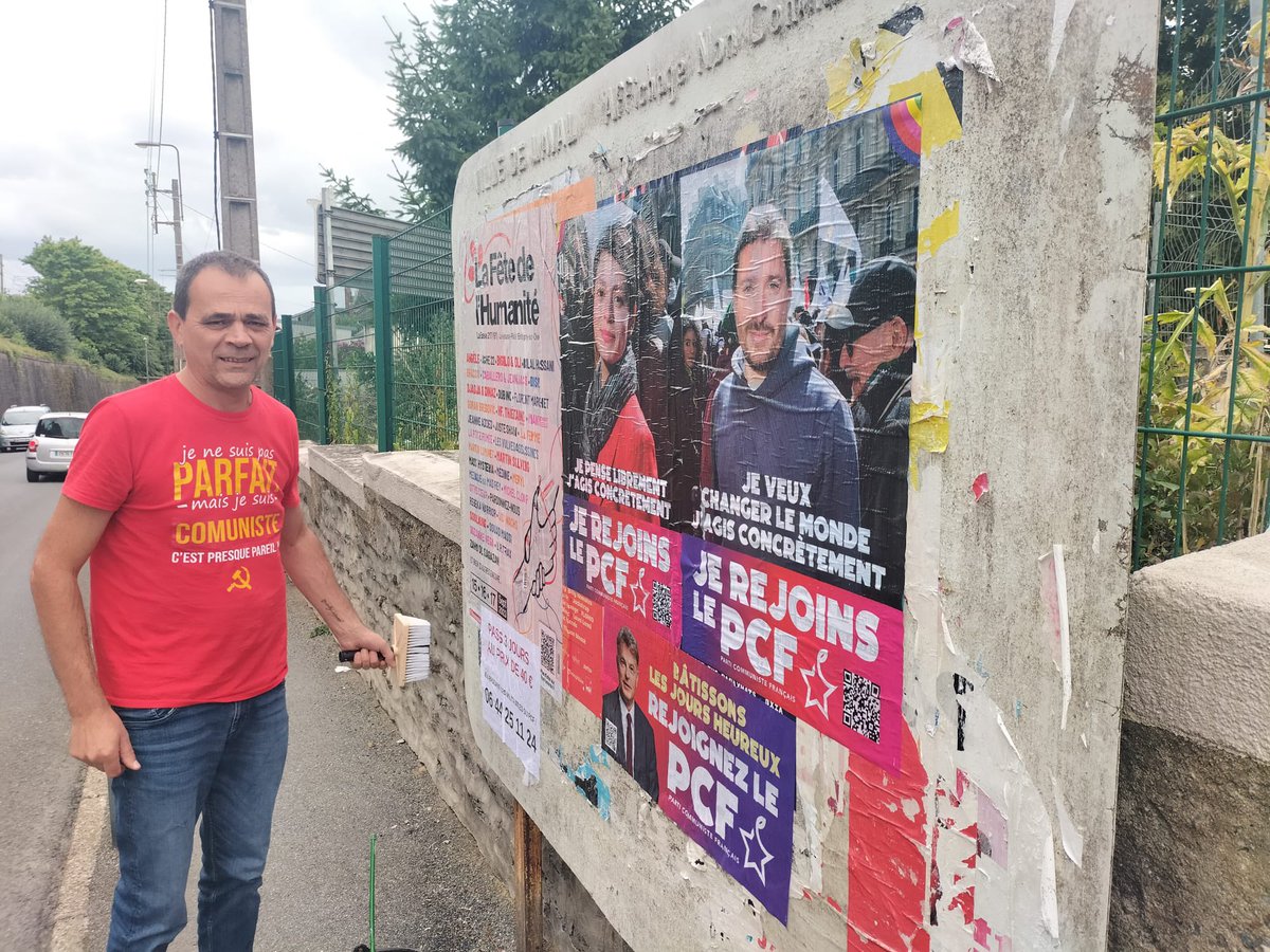 PCF531's tweet photo. Nous sommes positifs ! Pourquoi ?
Parce que nous sommes #communistes !! 
Nous agissons concrètement pour changer le monde ✊
Et nous vous invitons à prix réduit à la @FetedelHumanite ! 
Bel embellissement de la ville grâce aux camarades ! https://t.co/ELfWjNyZbh