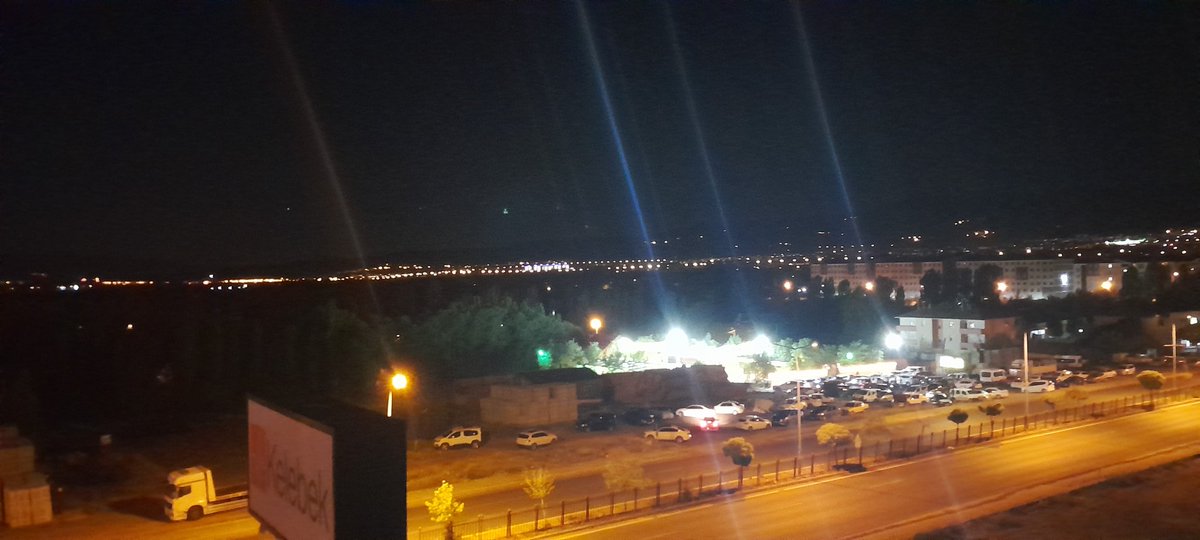 muhittin_rbas's tweet photo. Kaleönü mahallesinden Bingöl'lü seyru sefa etmek okşayıcıdır huzur verir.
Hayırlı akşamlar bingöl'üm. https://t.co/XoIP5K2RjY