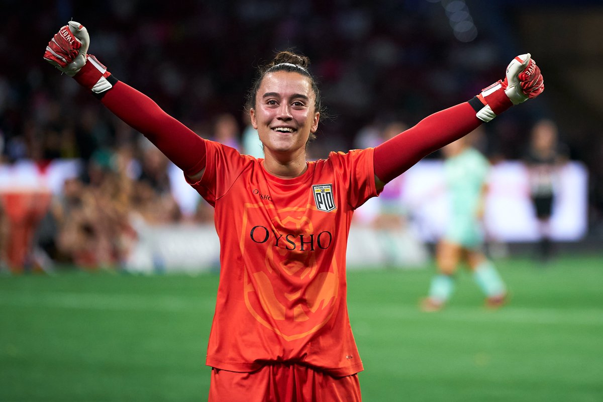 PIOFCFemenil's tweet photo. Y esa fue la noche más linda del mundo 🏆

29.07.2023 por siempre ⭐️ https://t.co/YKHd8k4EZb