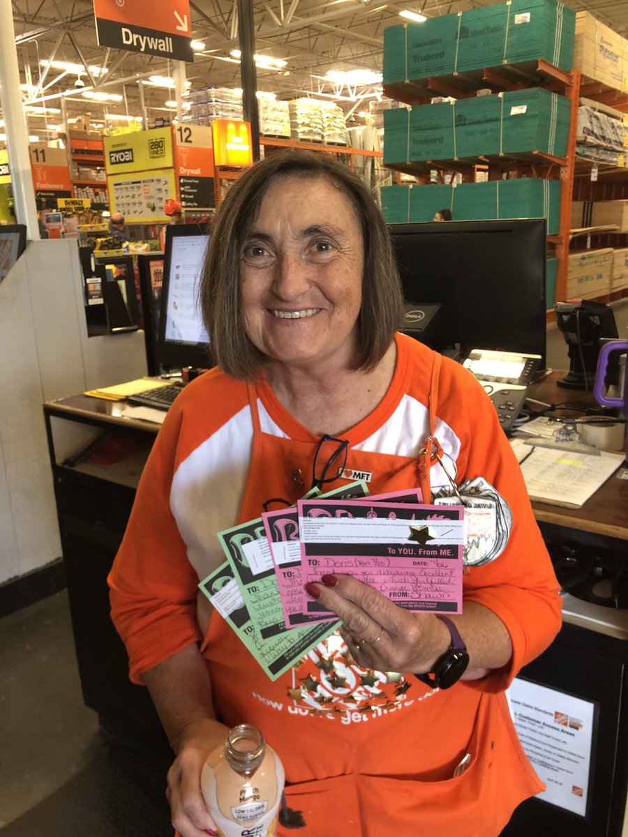 #DreamTeam2217: The Queen of VOCs, Doris, has been at it again. Last week we challenged our associates to get 5 VOC mentions in 1 week and earn a HOMER. Doris delivered!!!  Way to go!!! ⁦<a href="/DanielMooreTHD/">Daniel Moore</a>⁩ ⁦@coachplank⁩ ⁦<a href="/JohnnyTBush/">john</a>⁩