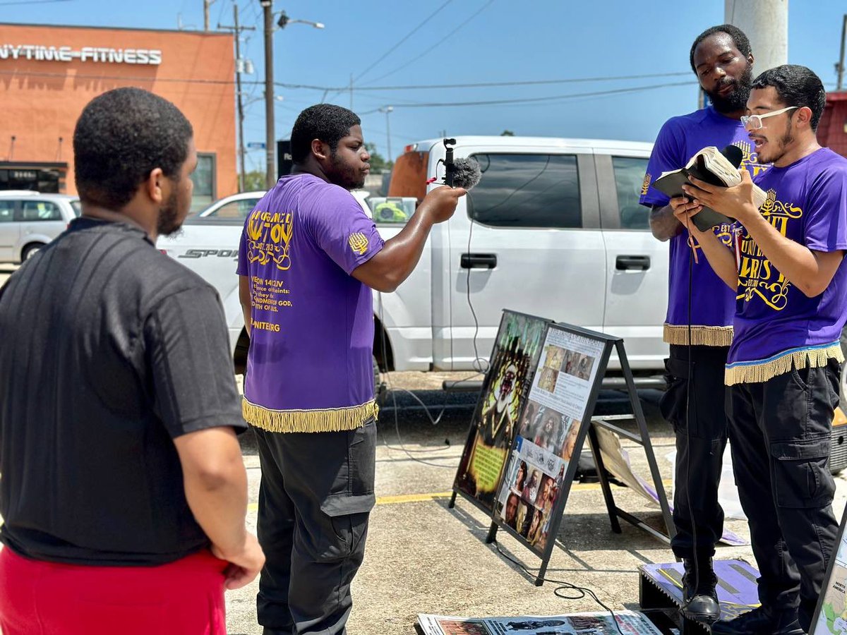 IUIC_Louisiana's tweet photo. Officer Thomas (50) Teaching Miseducated Muslims & Young Men
.…………………………………….
Call us at (855) 484-4842 EXT 7015
#RIPTwitter #SoTwitter #CardiB #BatMan #Floyd #RoleModels #leaders #Muhammad #Kaabastone #Muslim #MalcomX https://t.co/l1oCDPtcSk