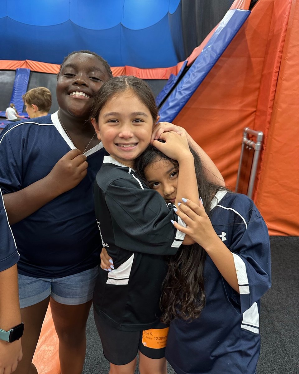 Sky Zone tweet media