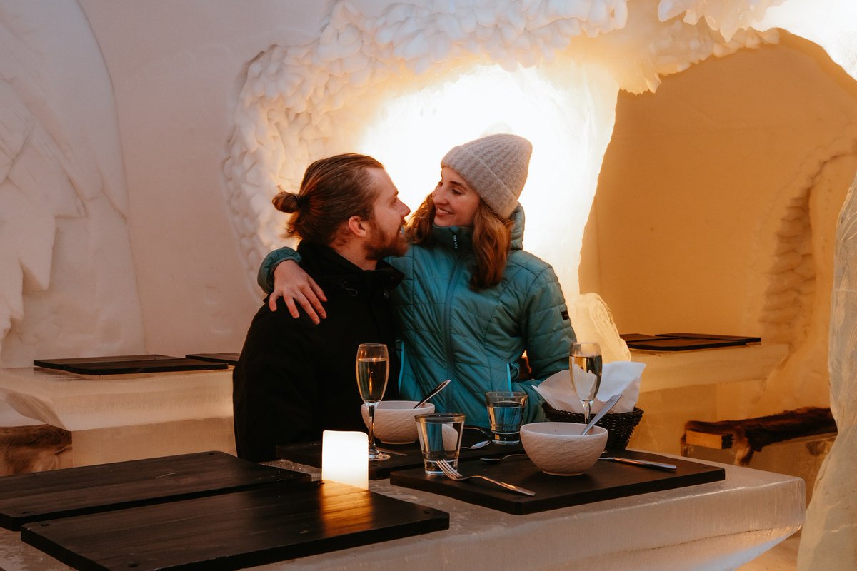 ArcticDirect's tweet photo. Dine the extraordinary way - dine in an ice restaurant! Take your loved one out for a dinner they will never forget!
#icerestaurant #diningexperience #arcticcircle #travel23 #arcticsnowhotel
Photo Credit: Arctic Snow Hotel https://t.co/LdlGZCXg0G
