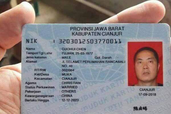 Ini salah satu KTP WNA diantara sekian juta jumlah mereka yg dipersiapkan. Kedepannya penduduk Indonesia bertambah secara dramatis bukan faktor kelahiran pribumi tapi imigran gelap asal China yang sdh dipersiapkan.